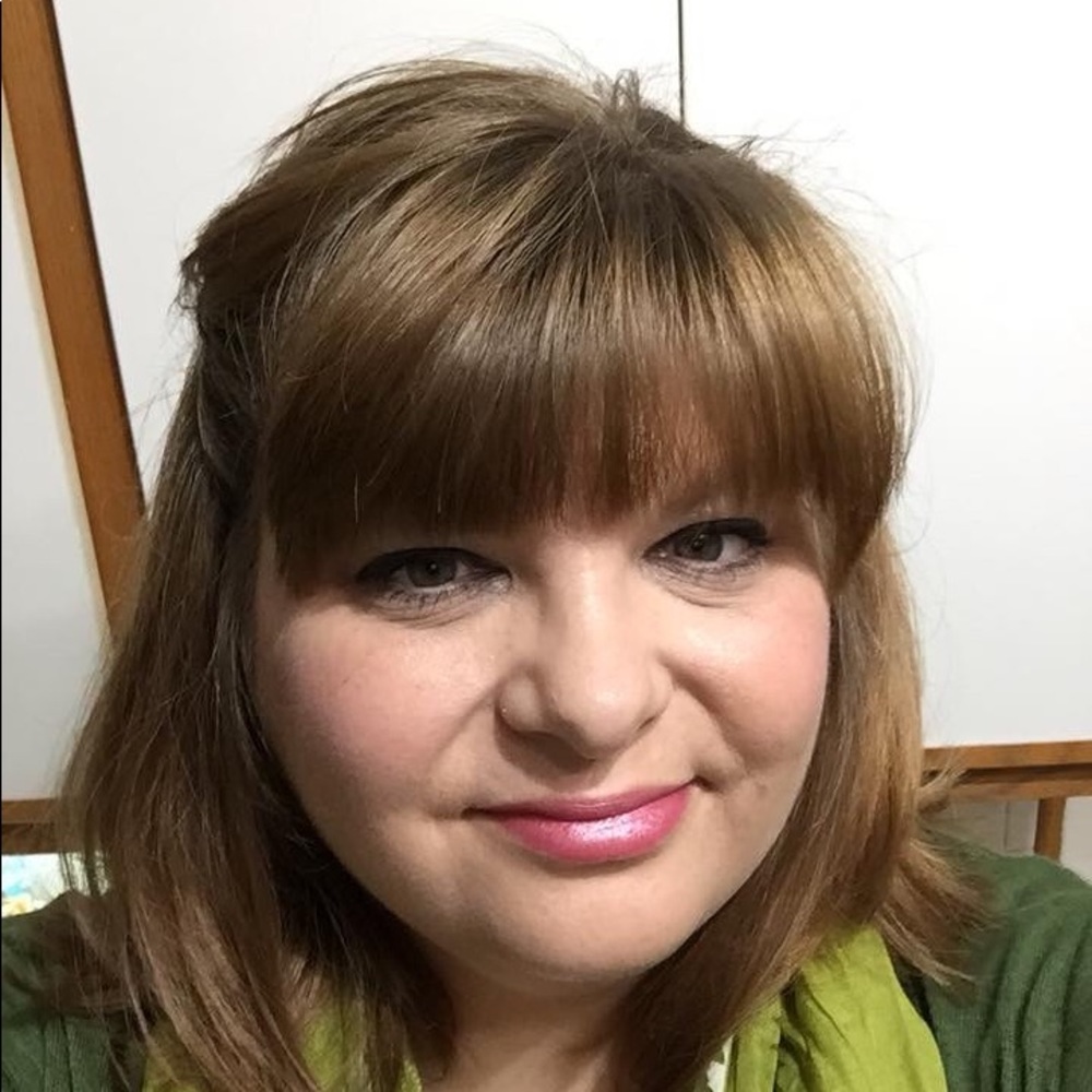 Meet your Posher, Danette